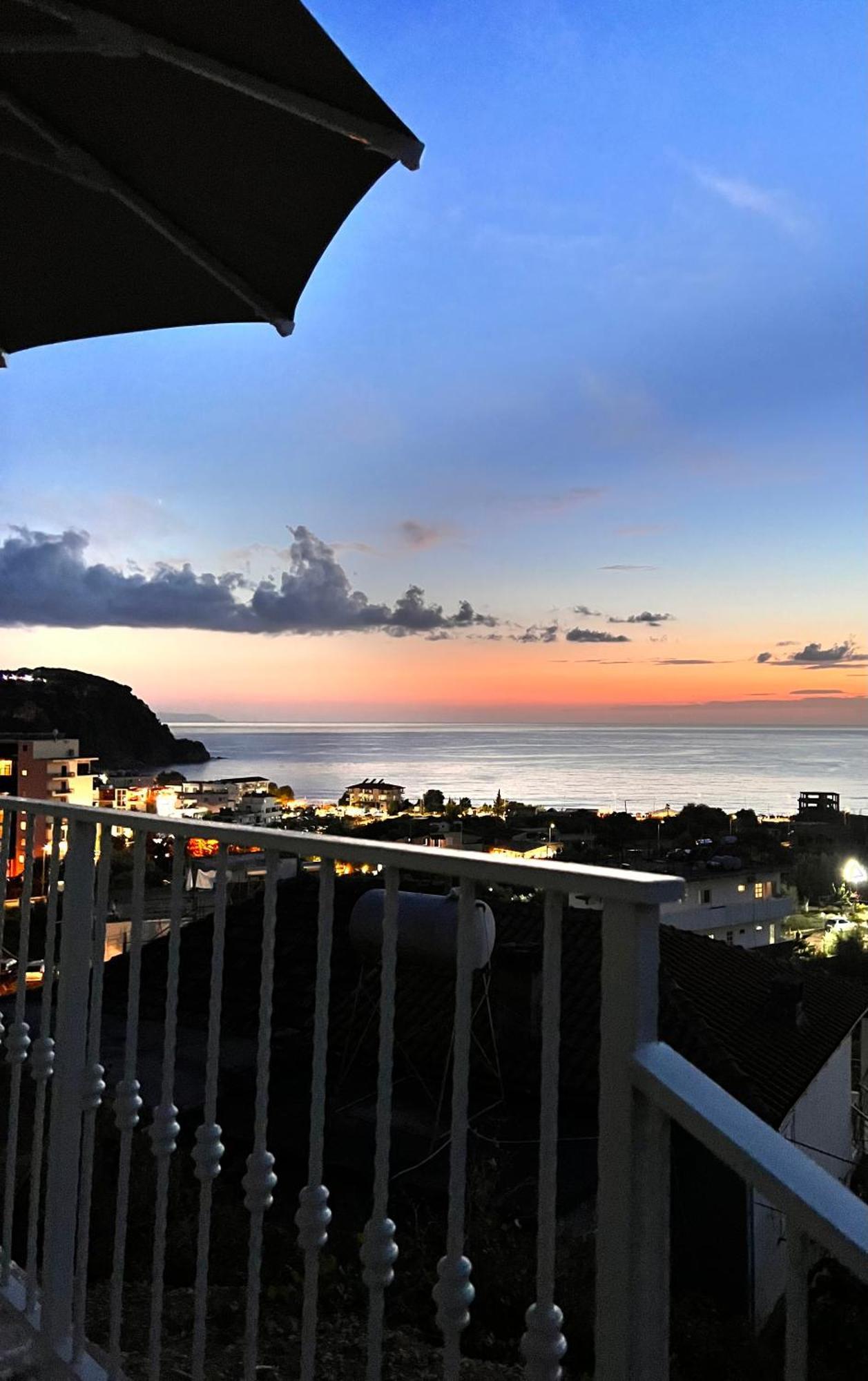 Kalesma Himare Apartment Luaran gambar
