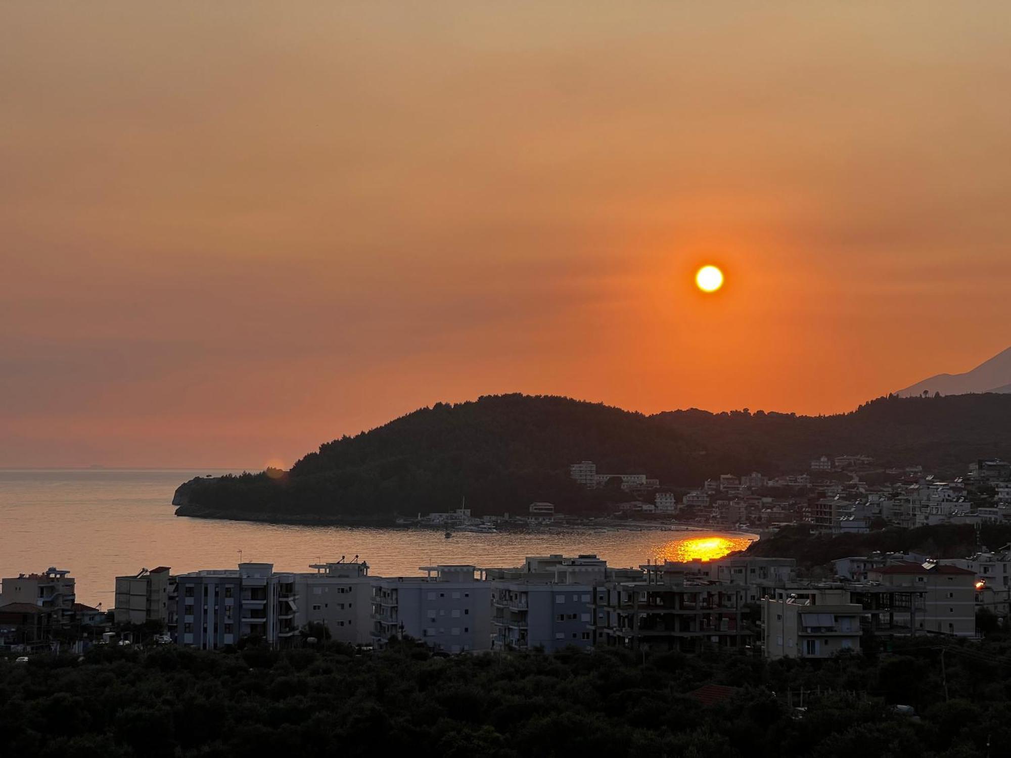 Kalesma Himare Apartment Luaran gambar