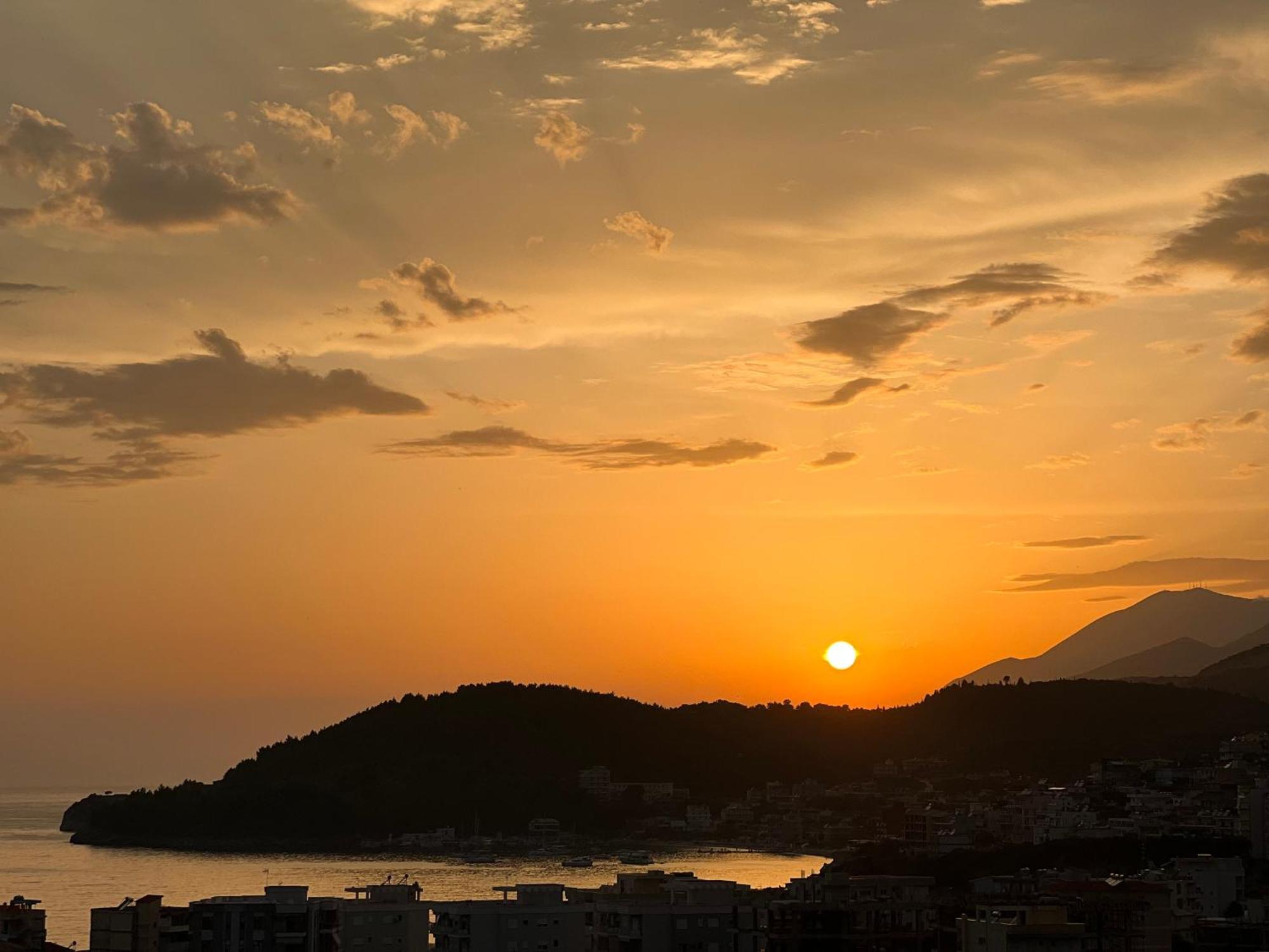 Kalesma Himare Apartment Luaran gambar