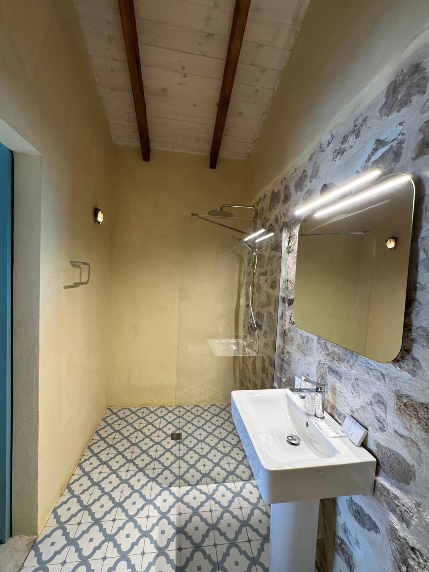 Kalesma Himare Apartment Luaran gambar